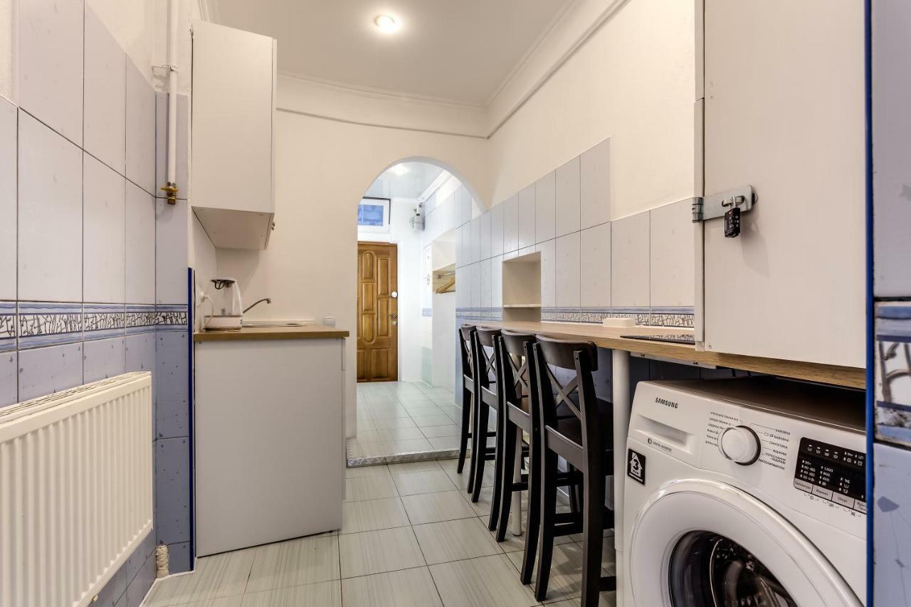 Modern Apartment In Lviv Historic Centre 外观 照片